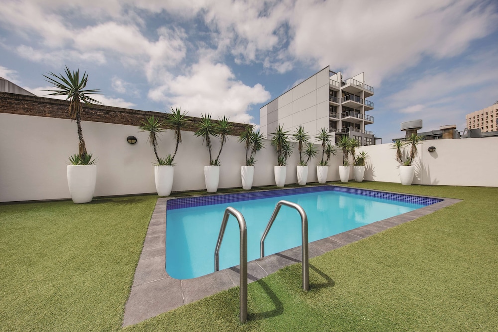 Vibe Hotel Sydney 33/36
