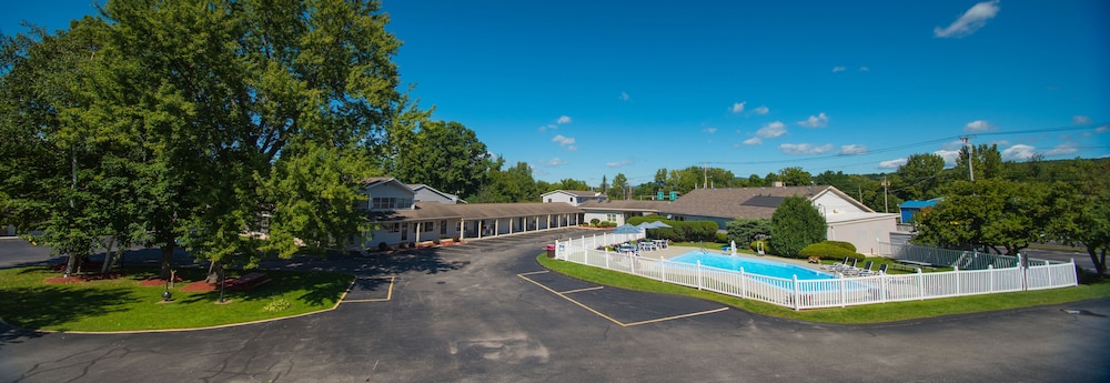 New Englander Inn Bennington — foto 4
