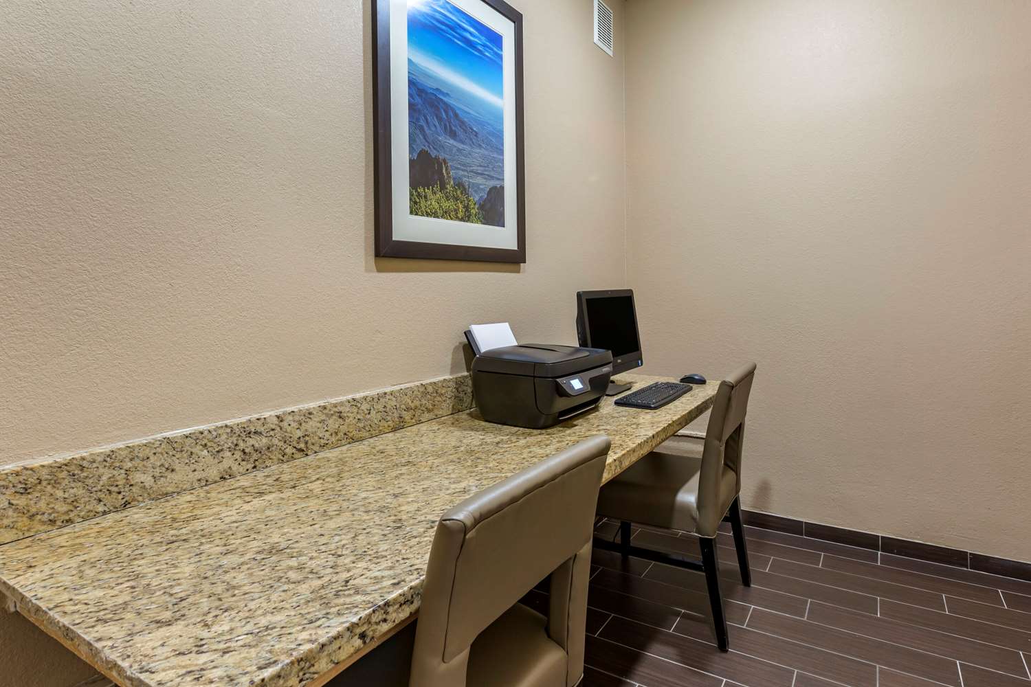 Comfort Inn & Suites Alameda At Albuquerque Balloon Fiesta Park 23/30