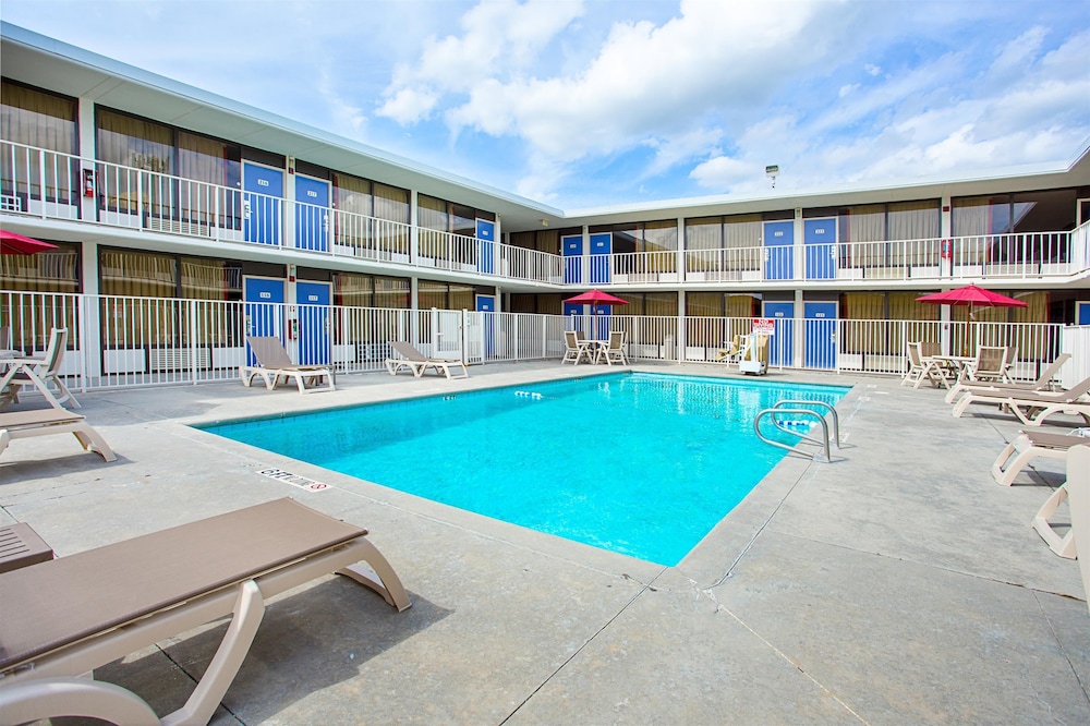 Motel6 Baton Rouge La Southeast 6/49