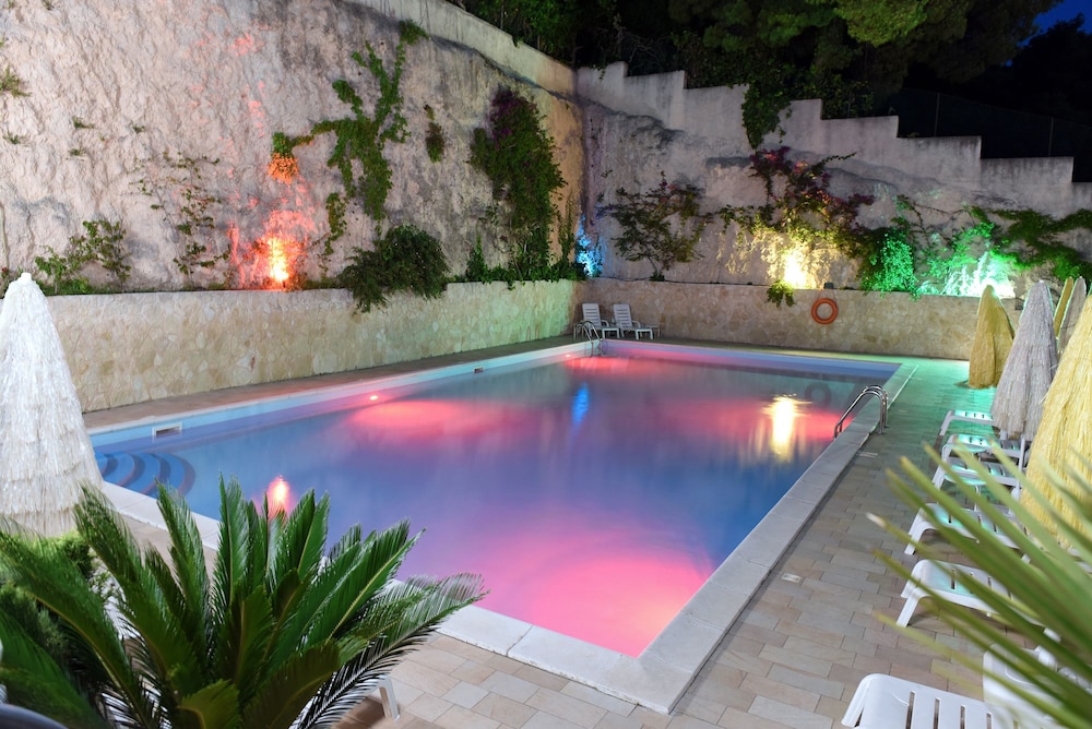 Hotel Timiama 24/50