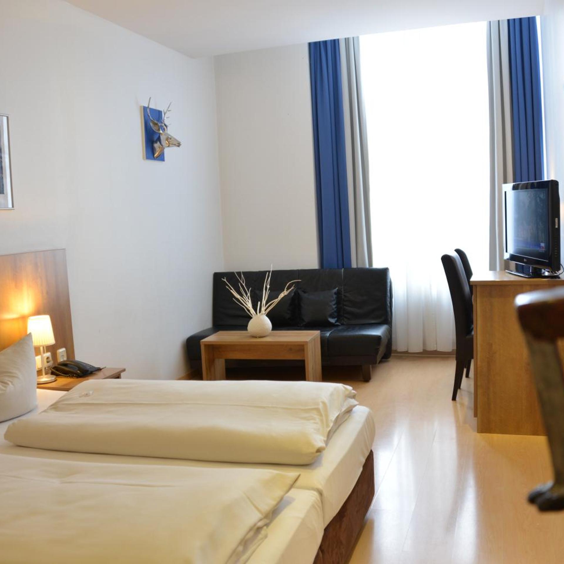 Business, Single, Arthotel Munich 3/10