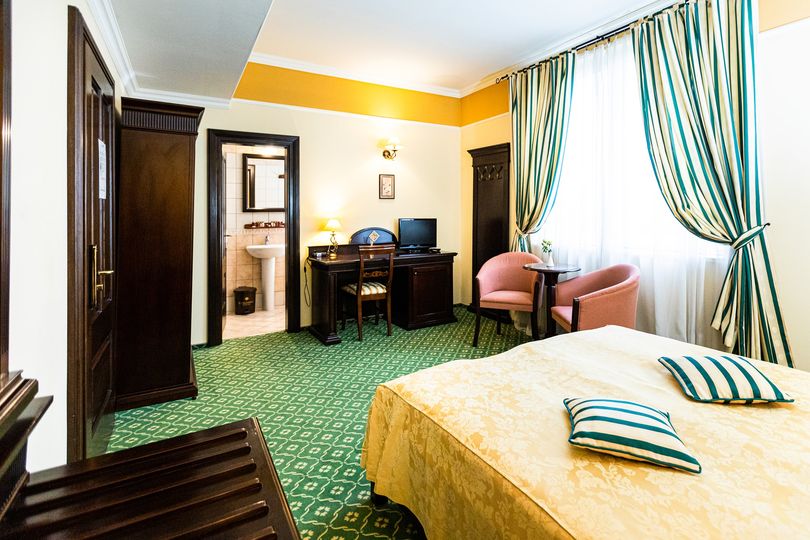 Hotel Koronna 9/22