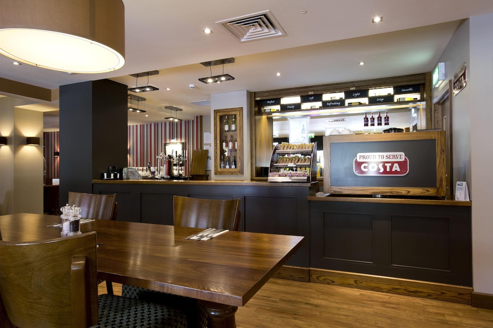 Premier Inn Aberdeen Airport (Dyce) 42/53