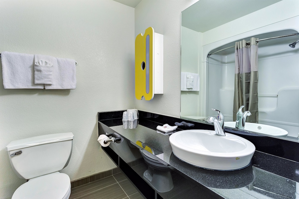 Motel6 Belmont, CA San Francisco Redwood City 59/61