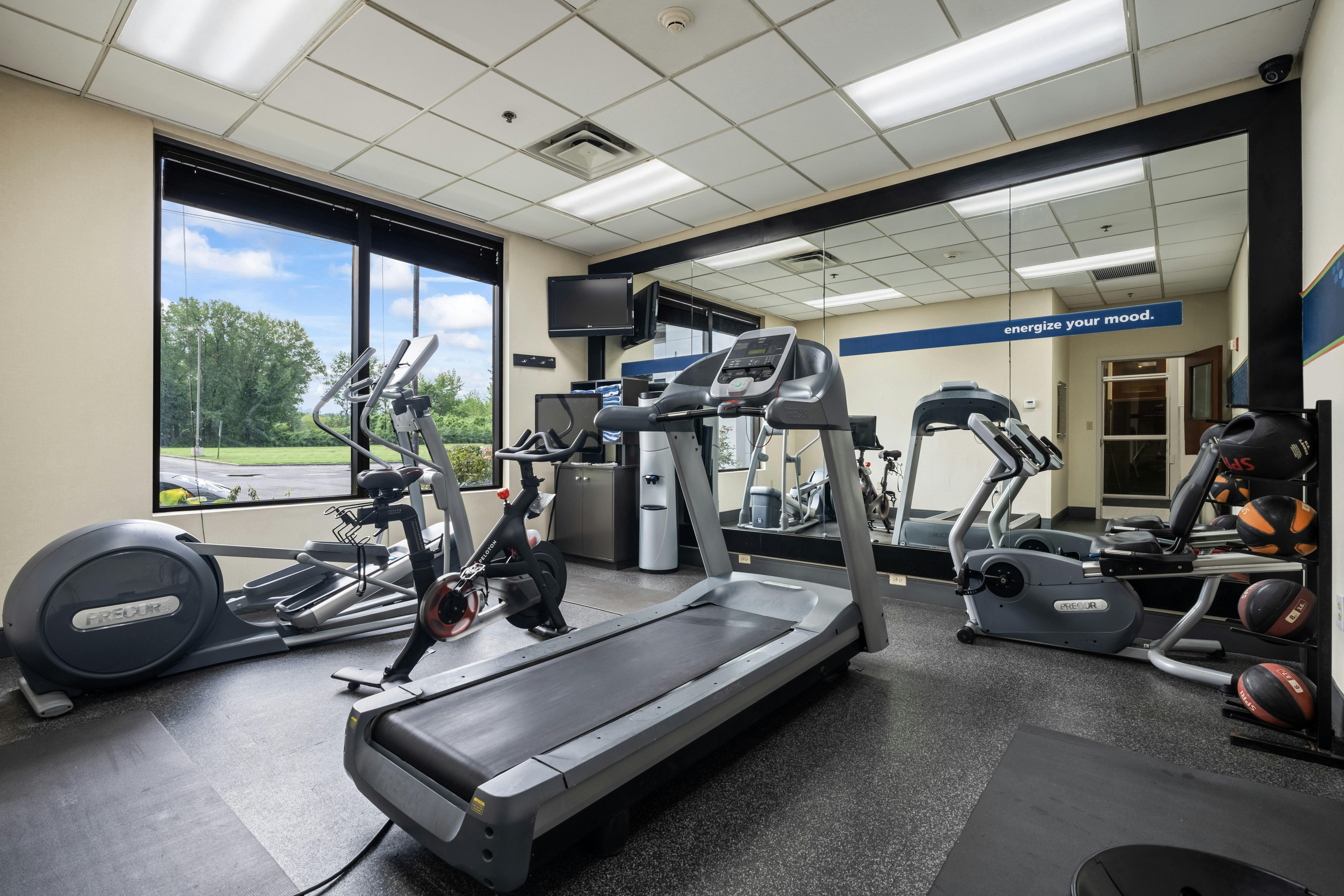 Hampton Inn Ridgefield Park 28/48