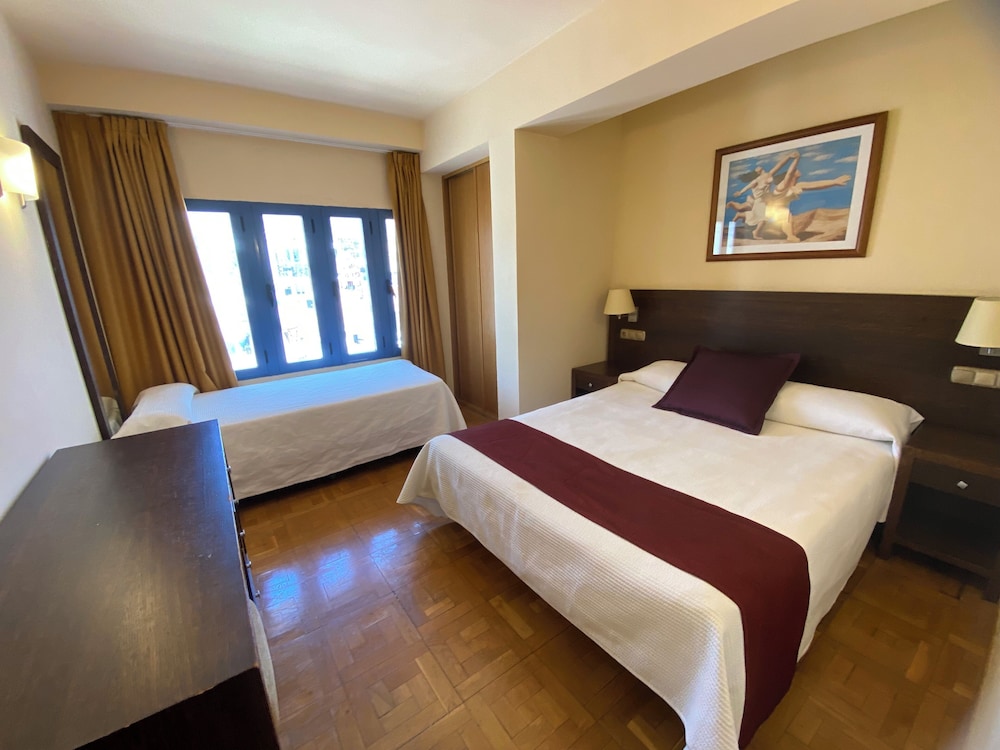 1 BEDROOM, APARTMENT