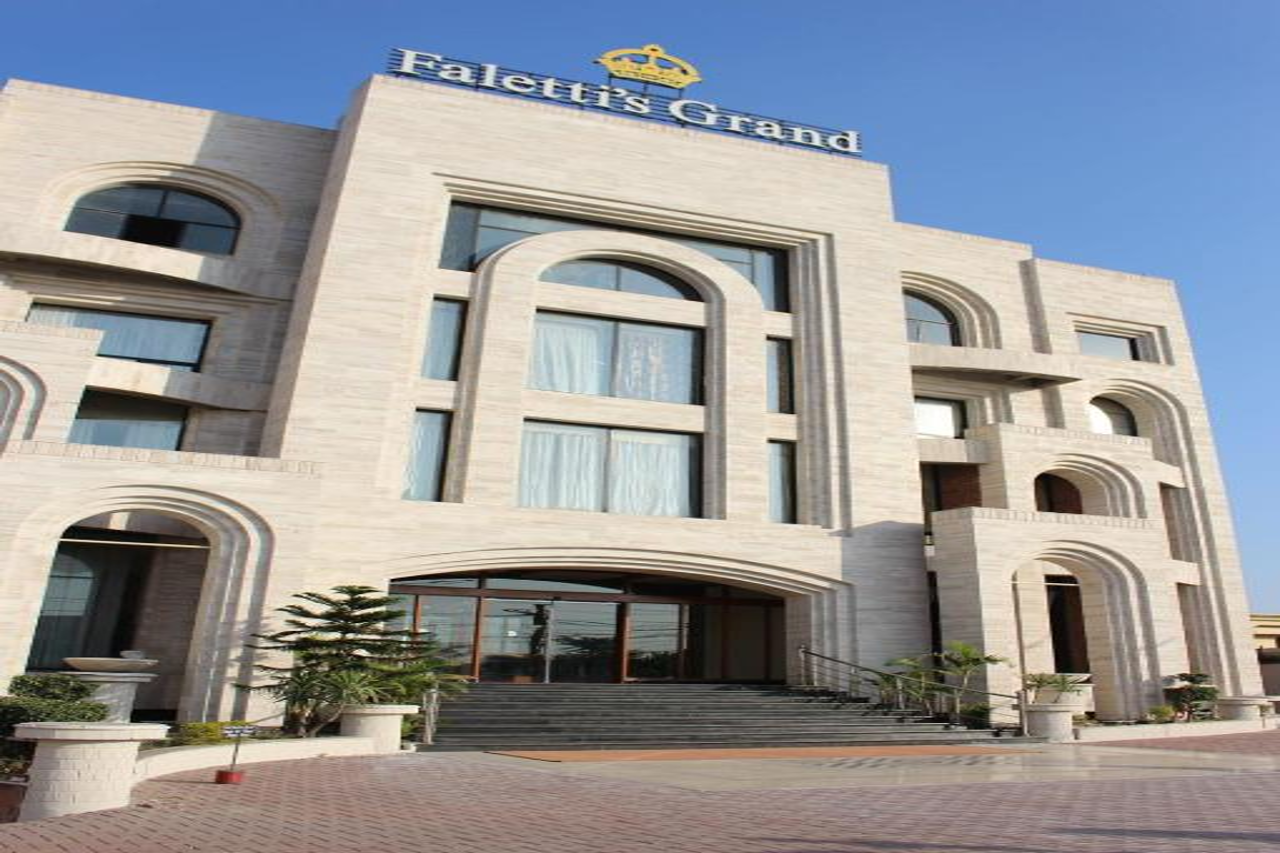 FALETTIS GRAND GUJRANWALA in GUJRANWALA