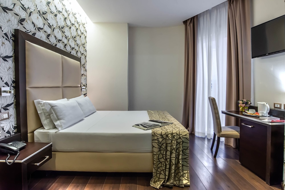 Catone District Hotel 8/60