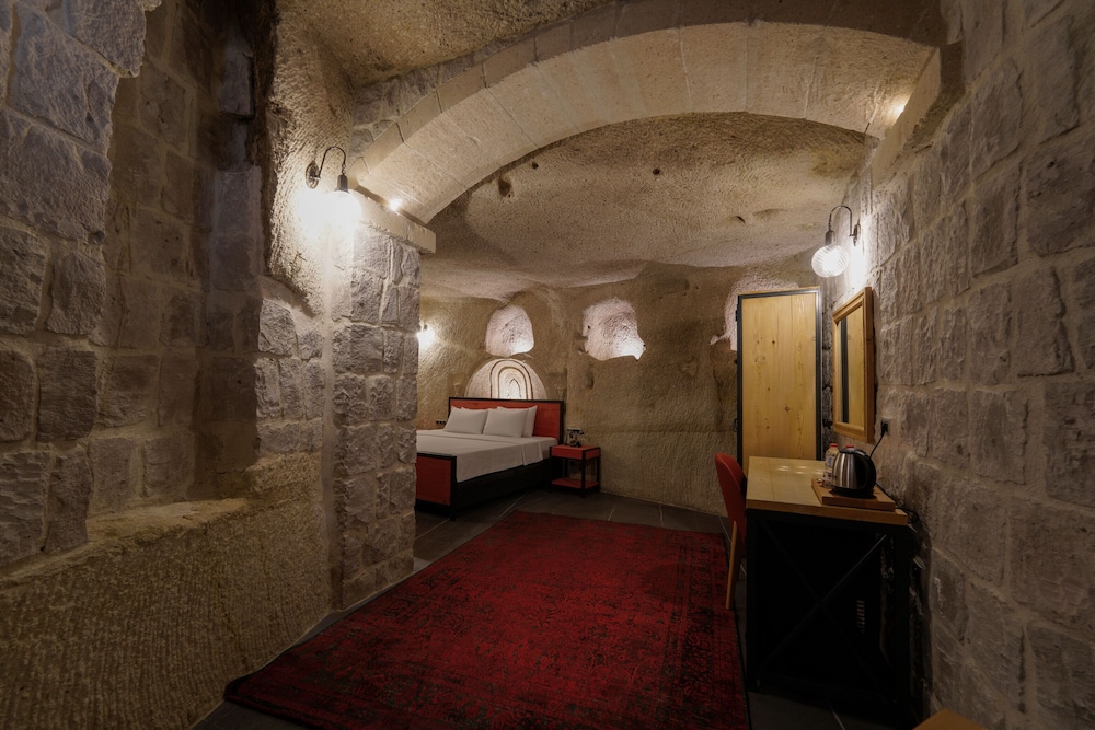 The Niche Cave Hotel +12 Adult 20/50