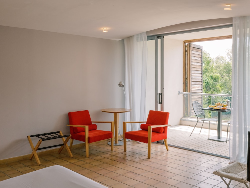 HOTEL DE L'IMAGE(FORMERLY LES ATELIERS DE L'IMAGE) 26/36