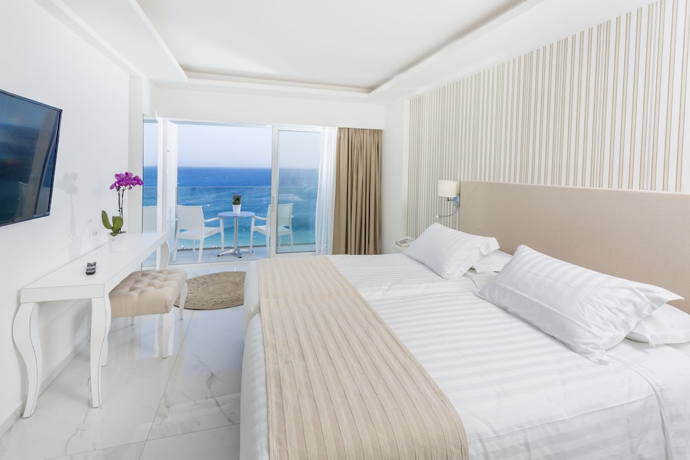 Ibiscus Hotel 3/26