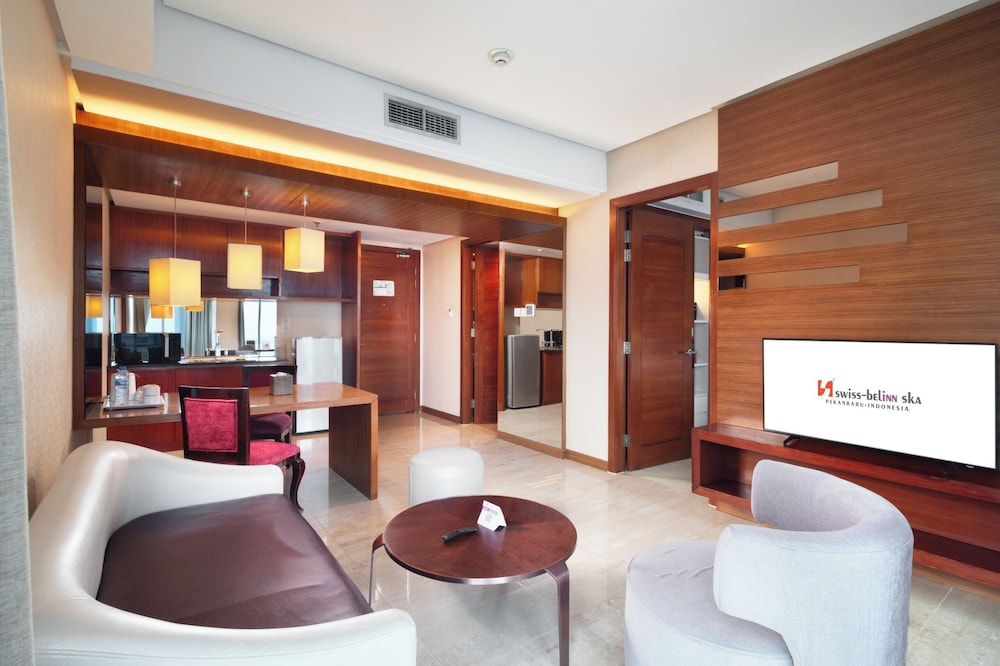 SWISS-BELINN SKA PEKANBARU 47/64