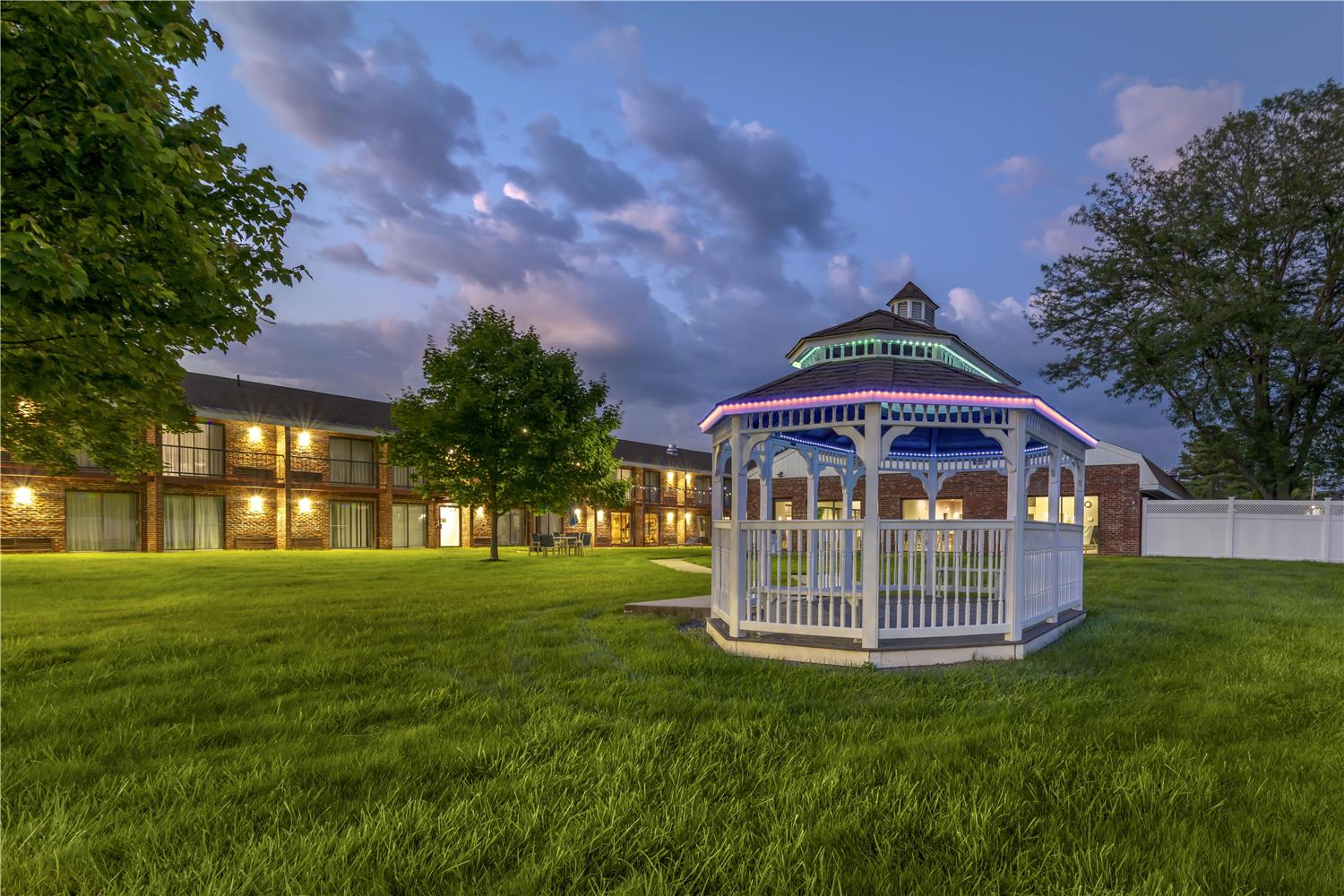 Best Western Plus Keene Hotel 60/63
