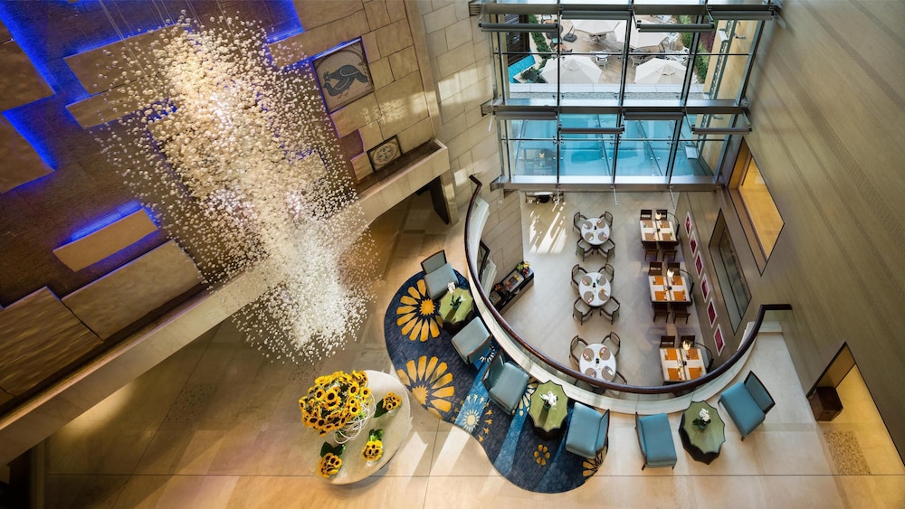 Kempinski Summerland Hotel & Resort Beirut 9/65