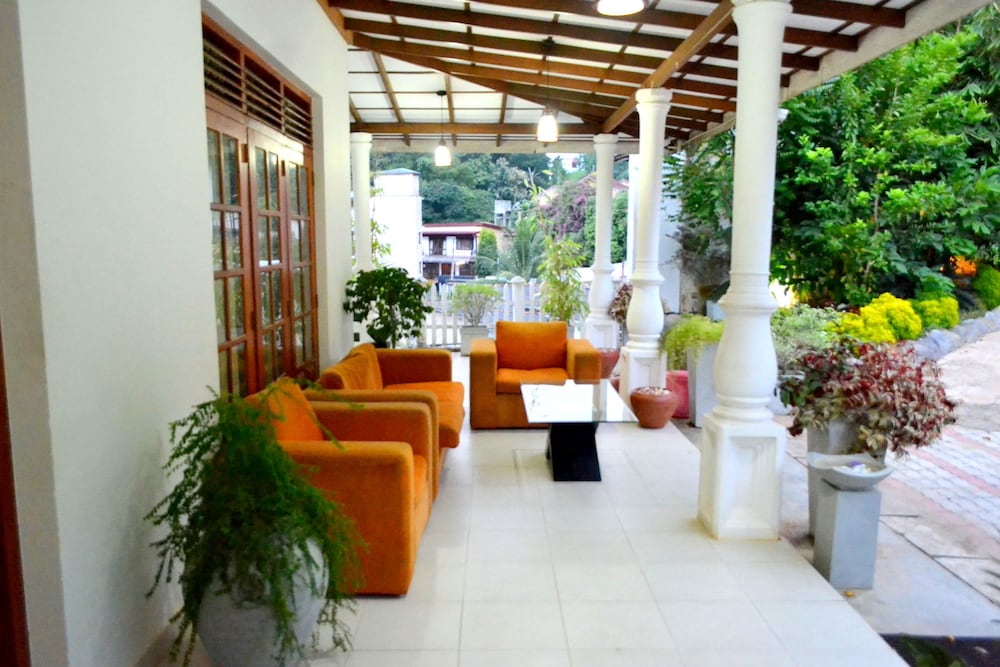 Capital Regency Hotel 32/44