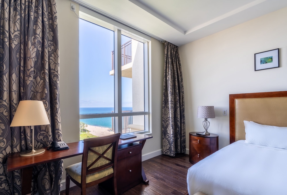 2 Bedrooms, Premium, Suite, King Bed, 1 King and 2 Double Beds, Ocean View, 2 Bathrooms, Sofa, Balcony