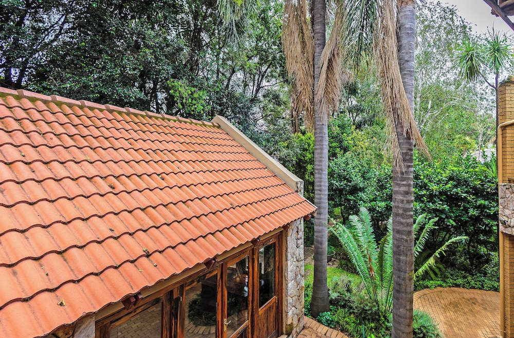 Sunward Park Guesthouse 24/50