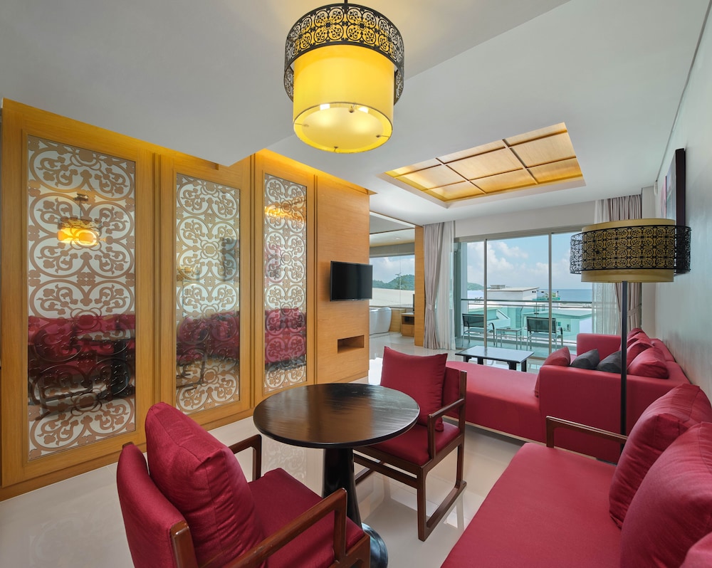The Kee Resort and Spa 50/74