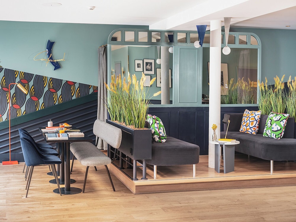 Bob Hotel 22/42