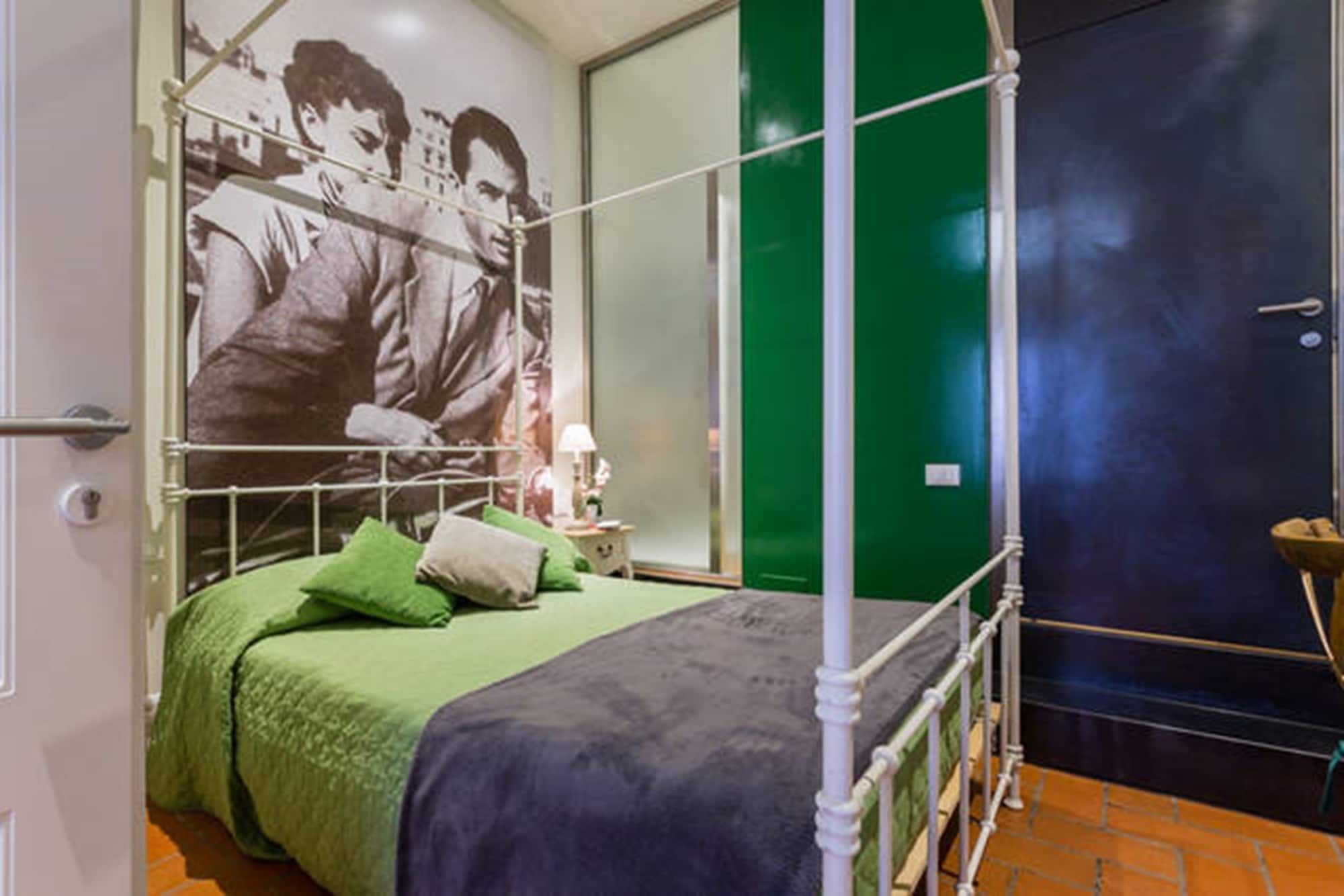 ECONOMY, SINGLE, DOUBLE BED