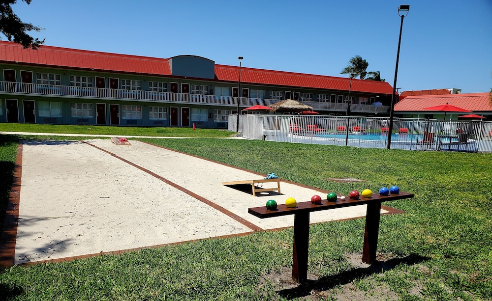 Vero Beach Inn & Suites 72/79