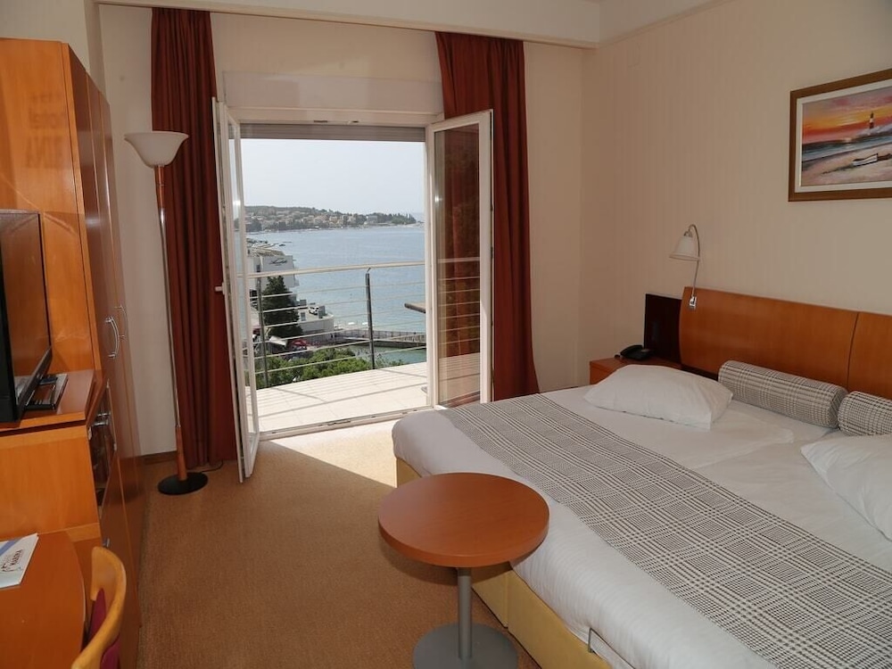 Hotel Marina 20/51