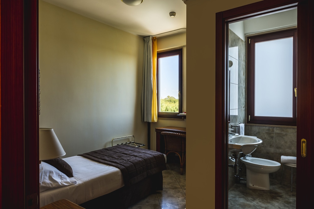 Ara Solis Hotel 18/78