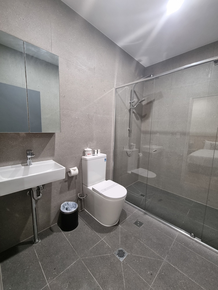 WM Hotel Bankstown 55/56