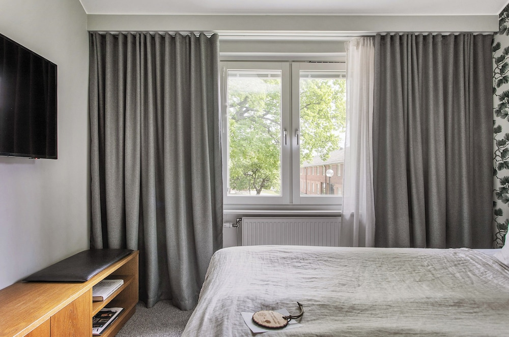 BASIC, DOUBLE BED