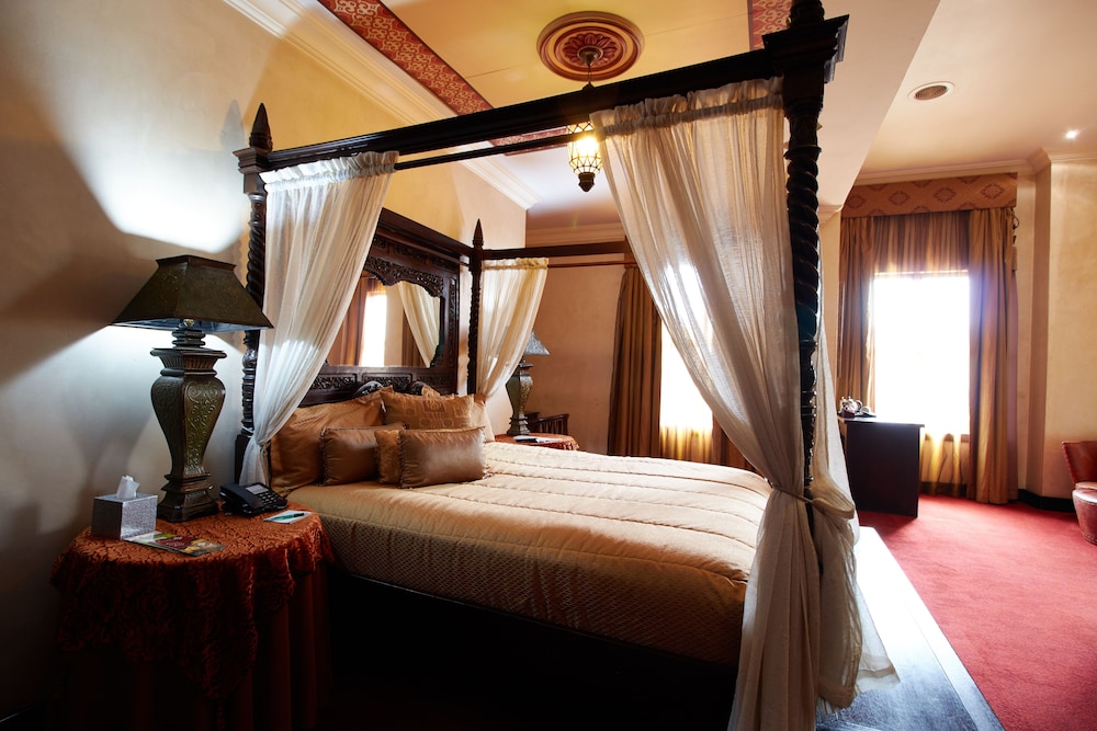 The Royal Elephant Hotel Conference Centre 15/50