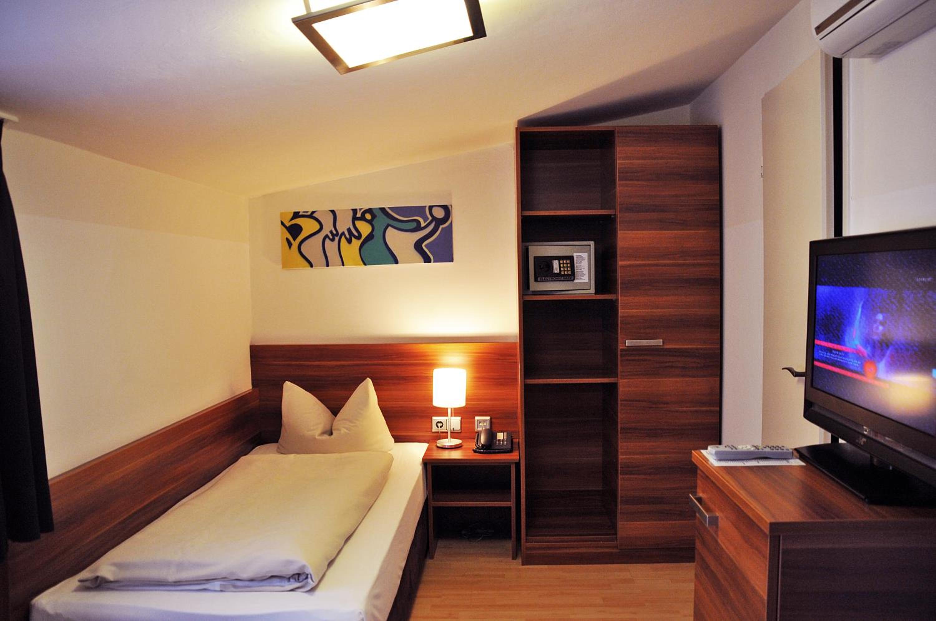 غرفة مفردة، Arthotel Munich 4/13
