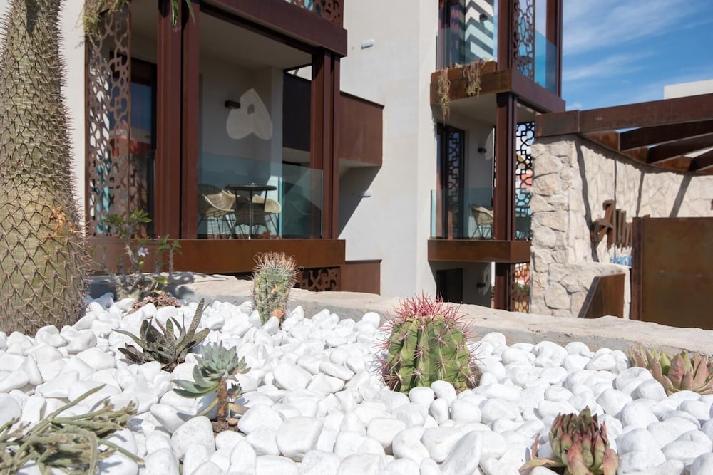 Alhambra Boutique by TAM Resorts 10/50
