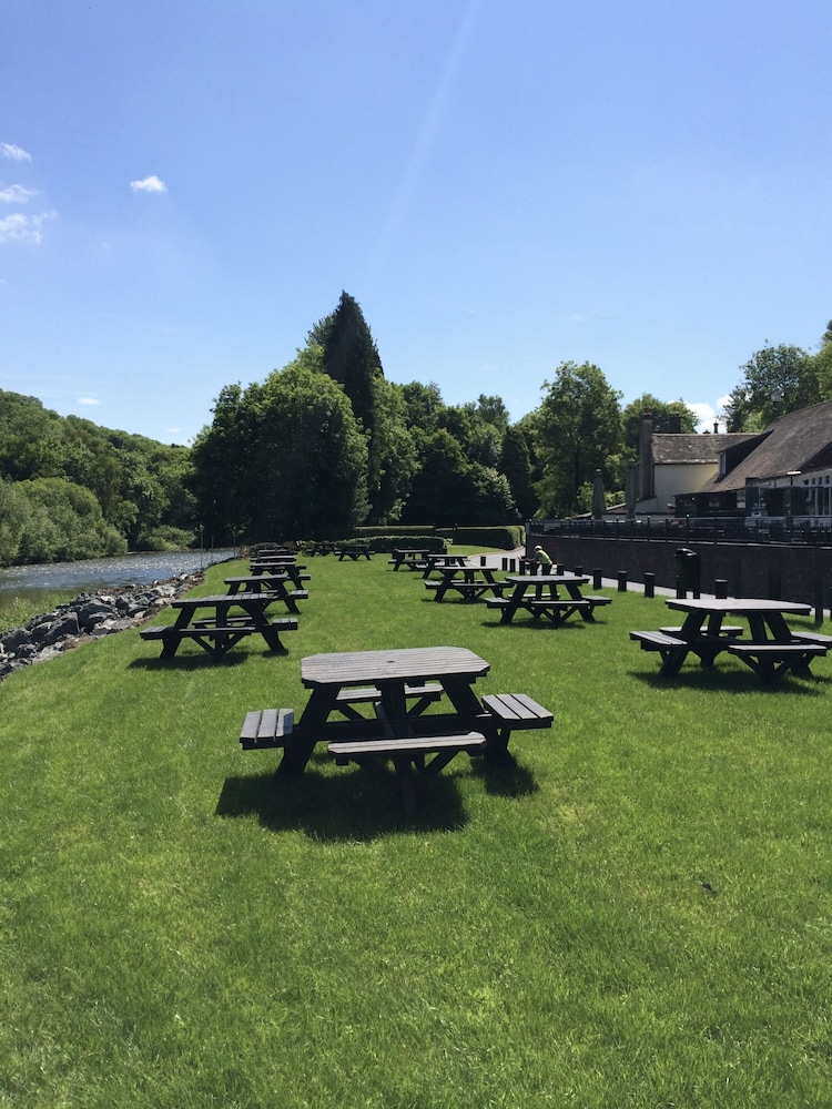 Half Moon Jackfield 23/46