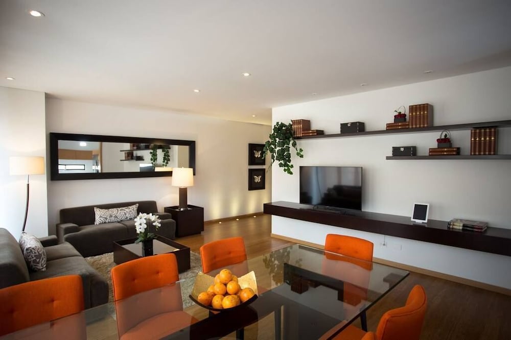 Hotel 93 Luxury Residences 44/69