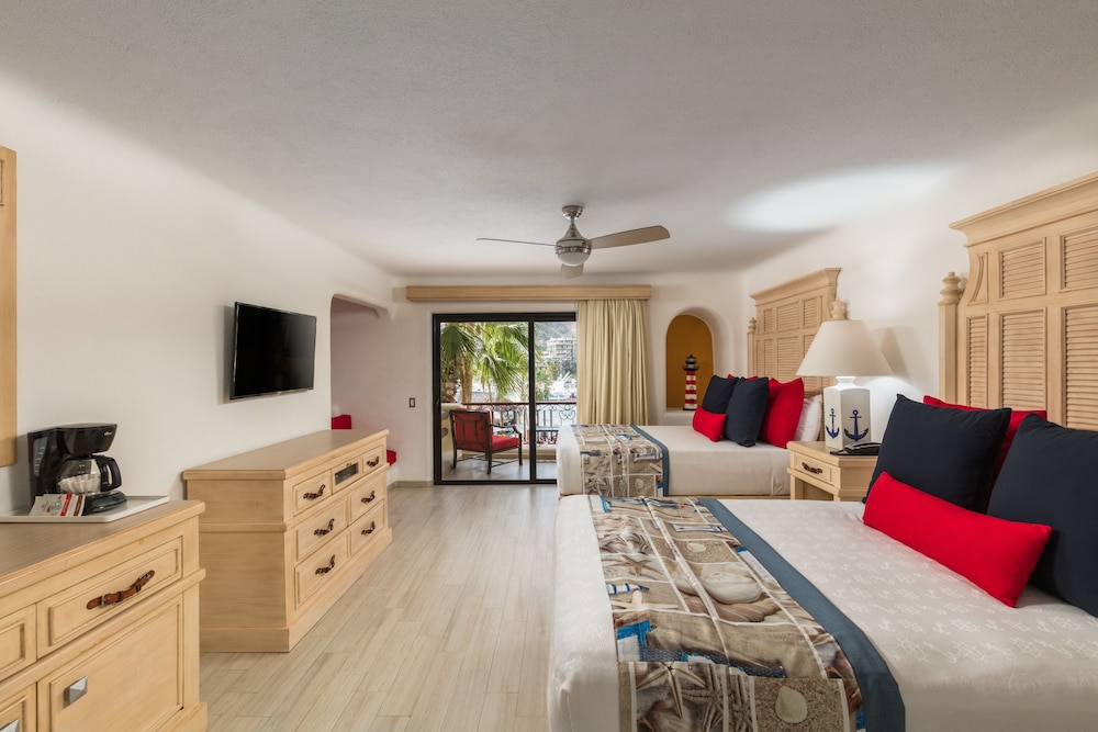 Marina Fiesta Resort and Spa 14/62