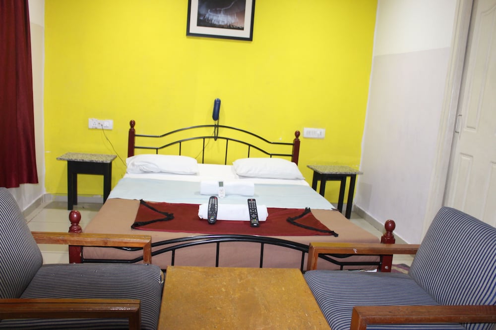 Deccan Comforts 19/41