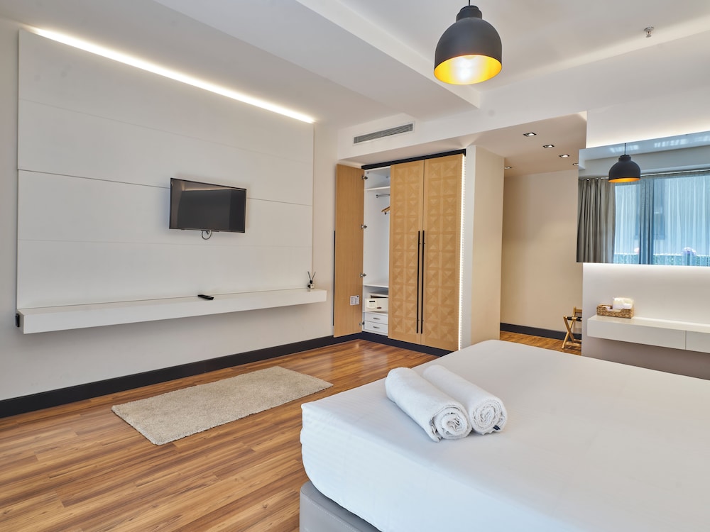 Four G Hotel 18/50