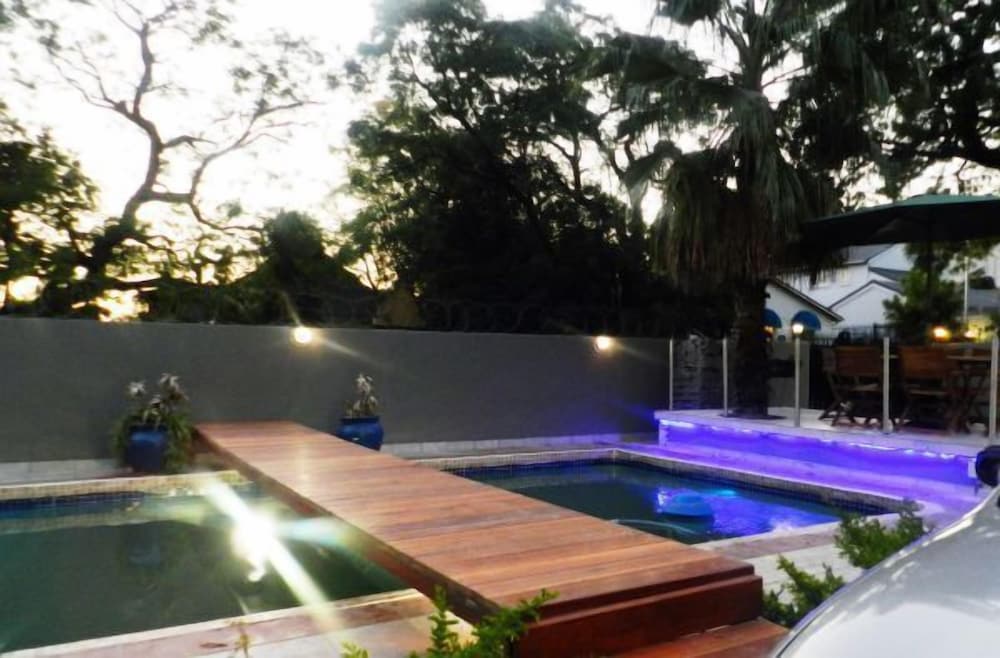 Blackwood Guest House 35/38