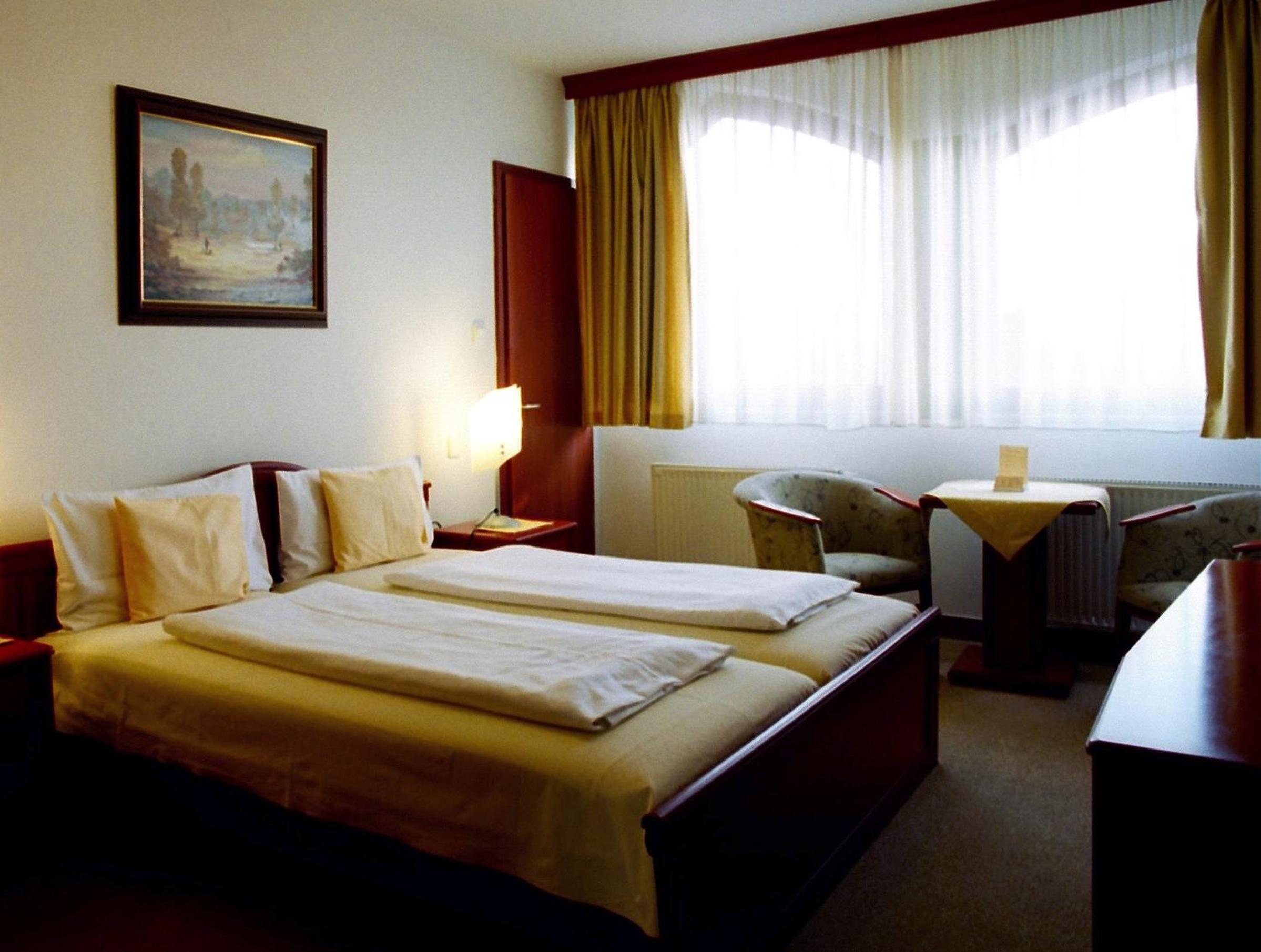 Standard, Double Bed