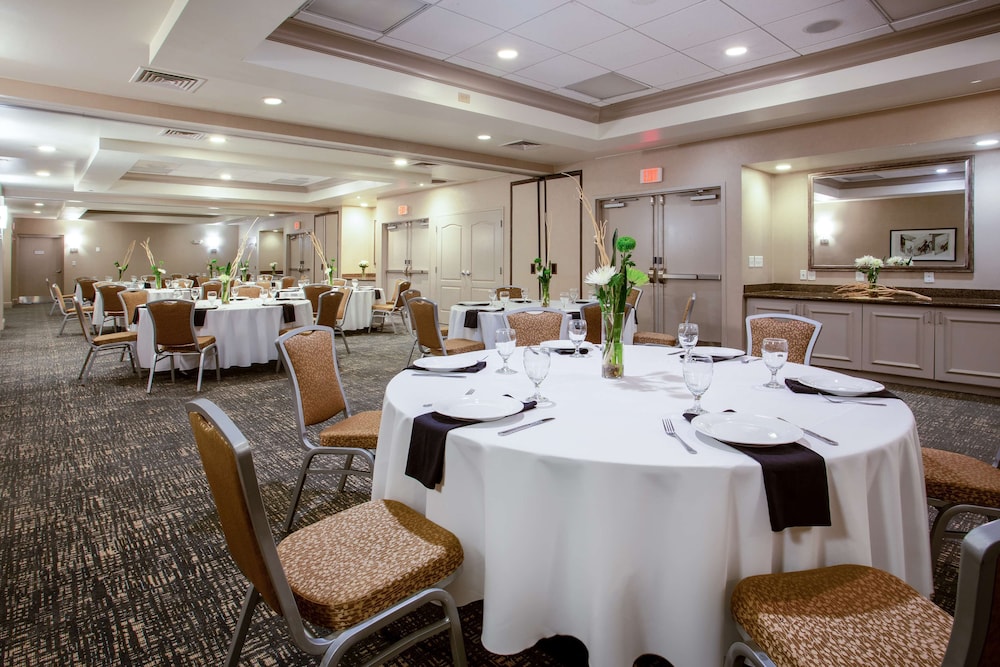 Hilton Garden Inn Nashville-Smyrna 39/55