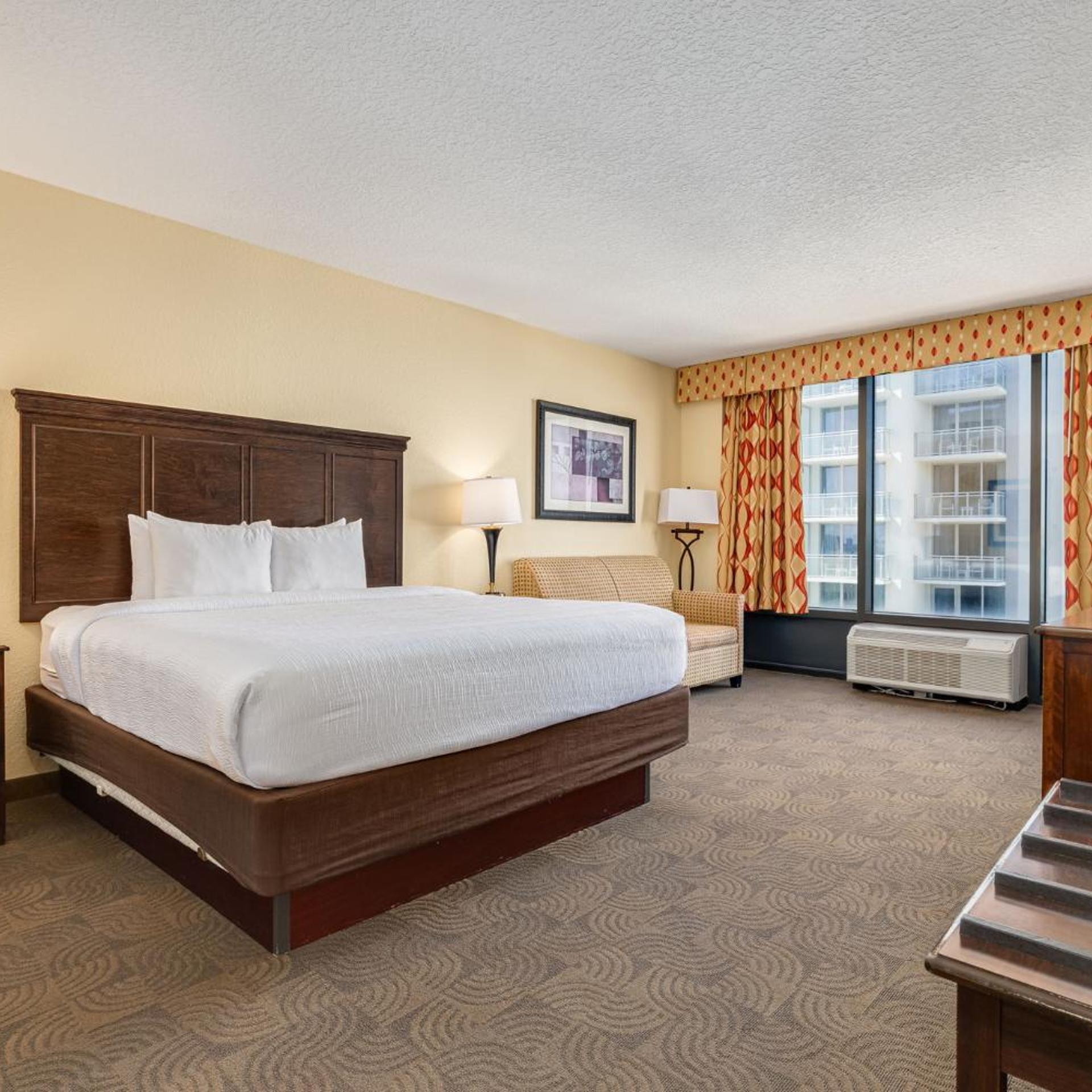 Room, King Bed, Partial Water View