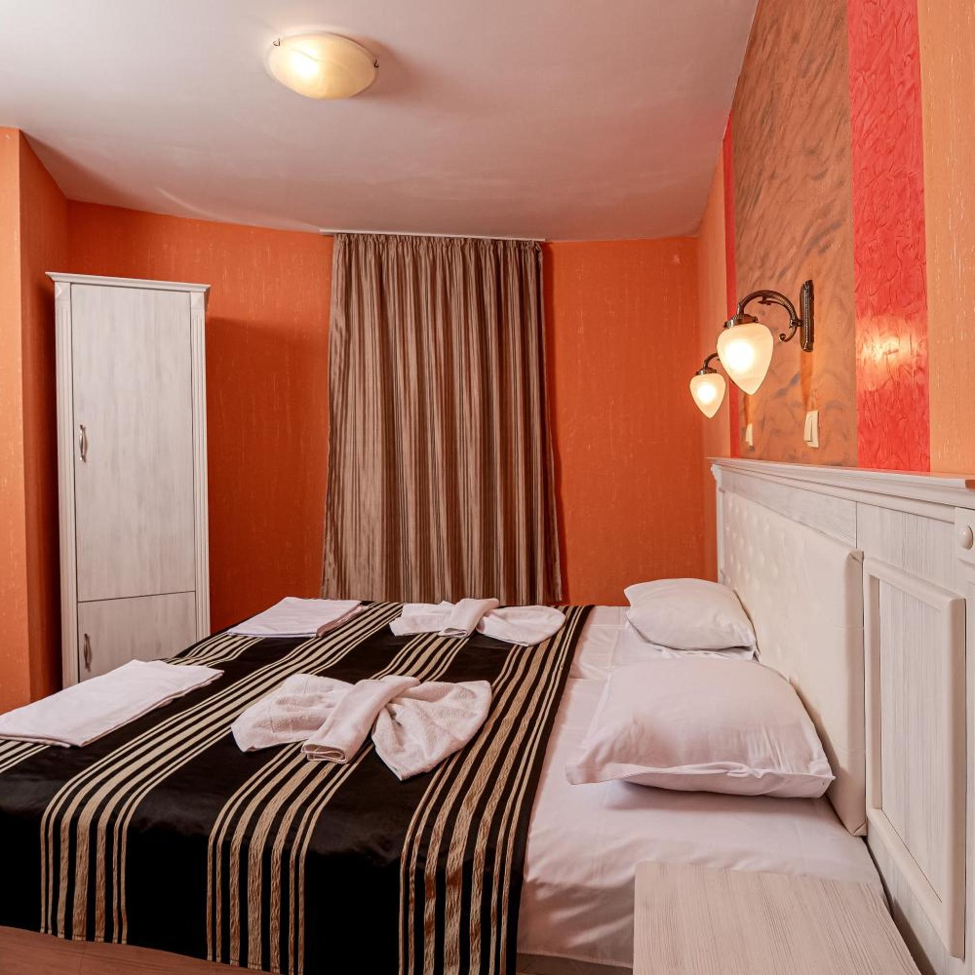 Hotel Paros 15/50