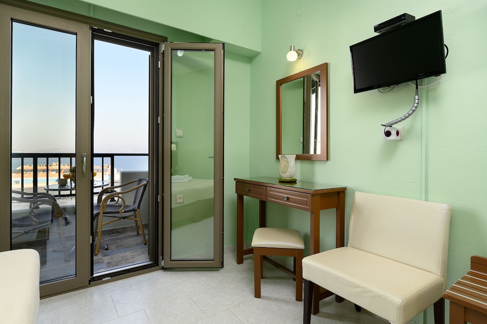Avra Hotel 21/44