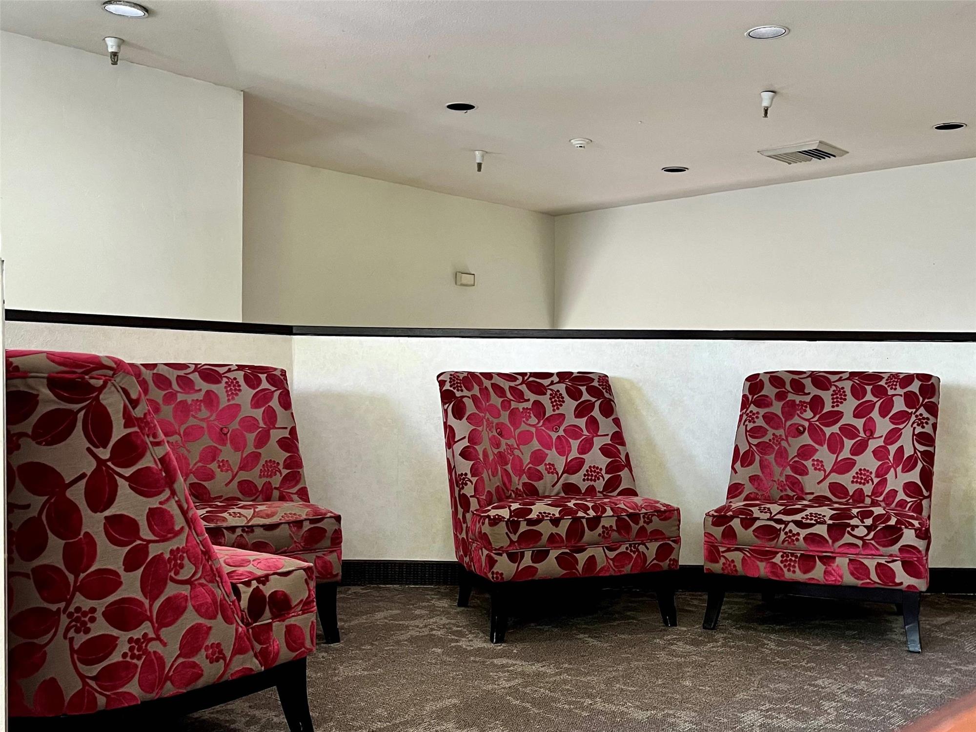 Boise Airport Hotel 17/22