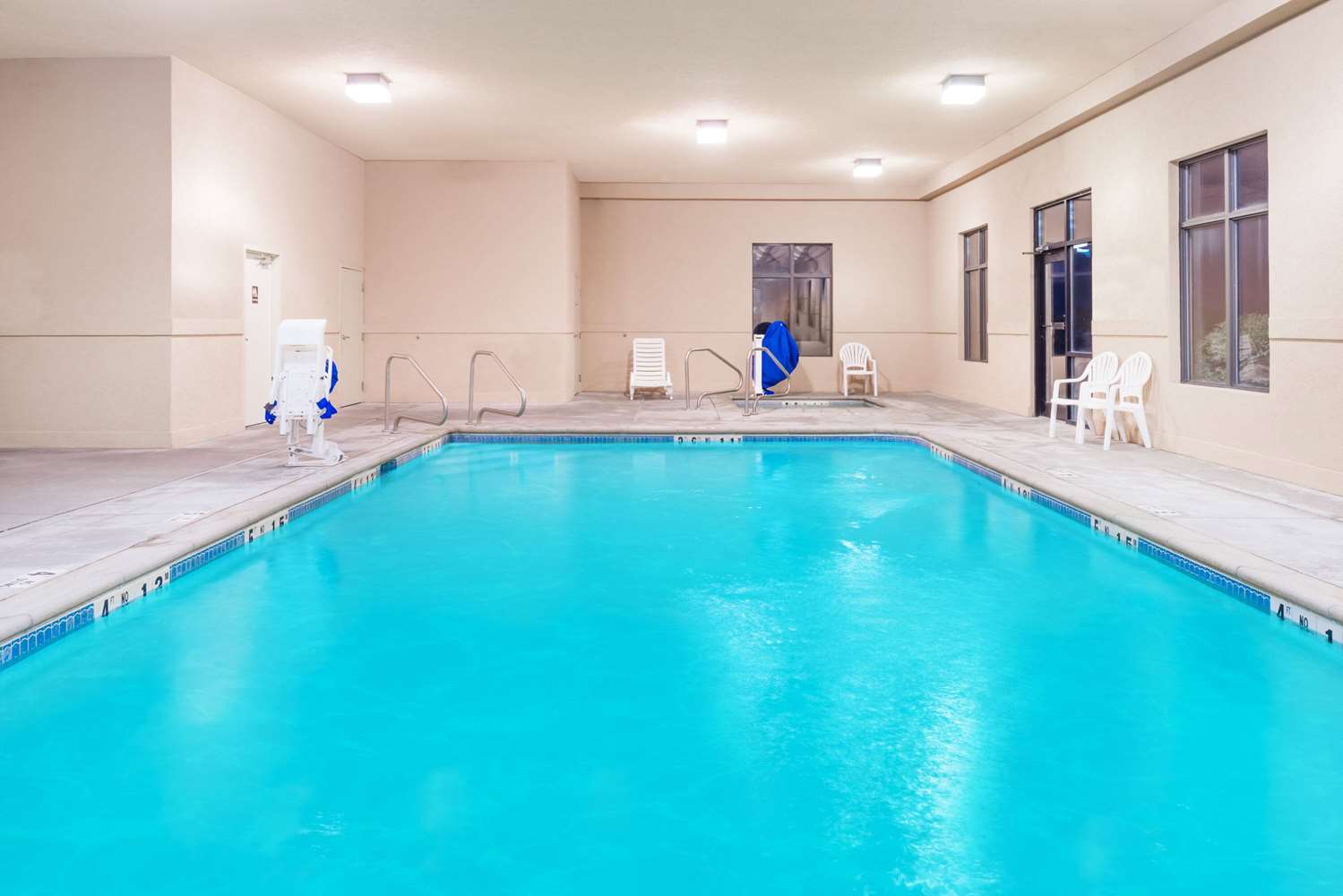 Super 8 by Wyndham Columbia East 5/10