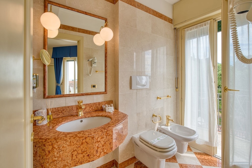 Hotel Villa Galeazzi 71/75