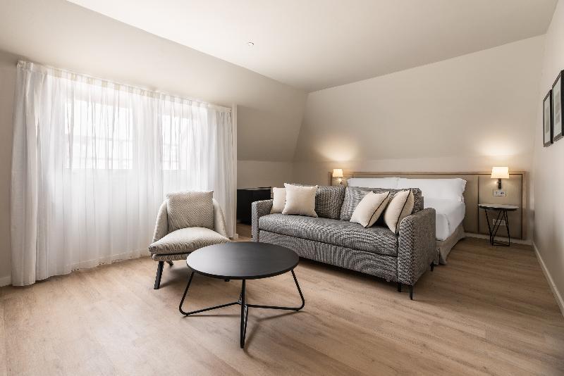 Premium, Single, Double or Twin Bed