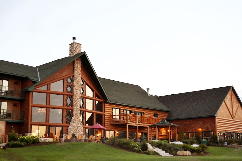 Stafford's Crooked River Lodge & Suites 1/41