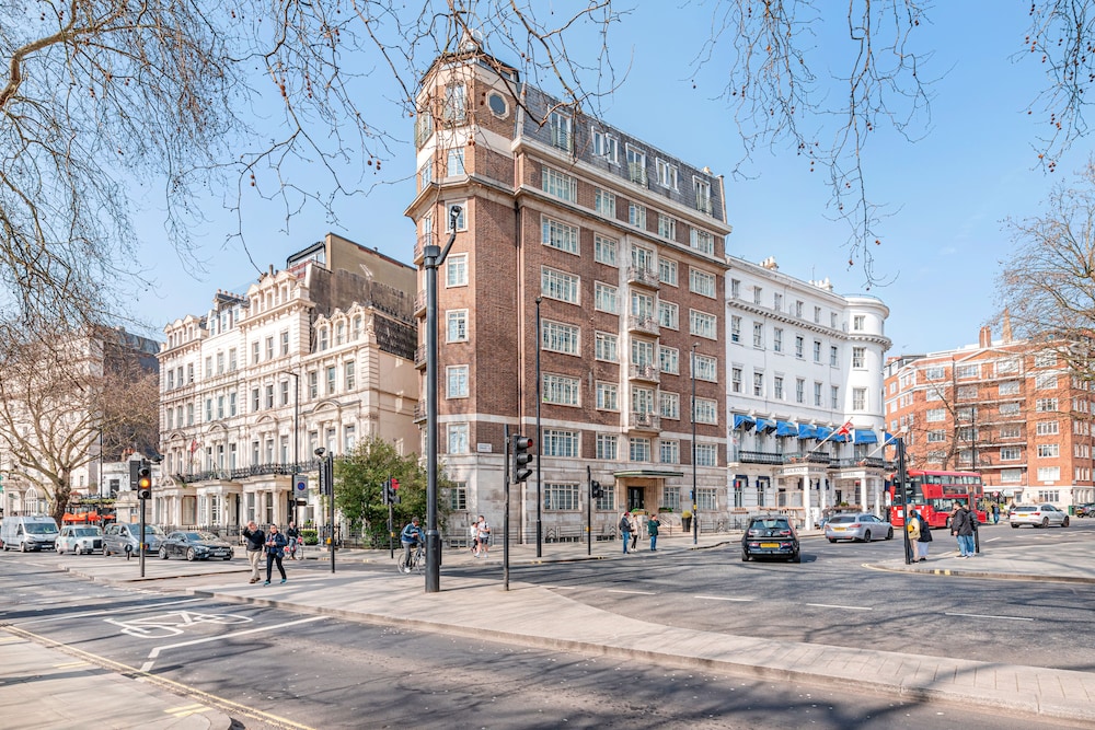 Fountain House 40/50